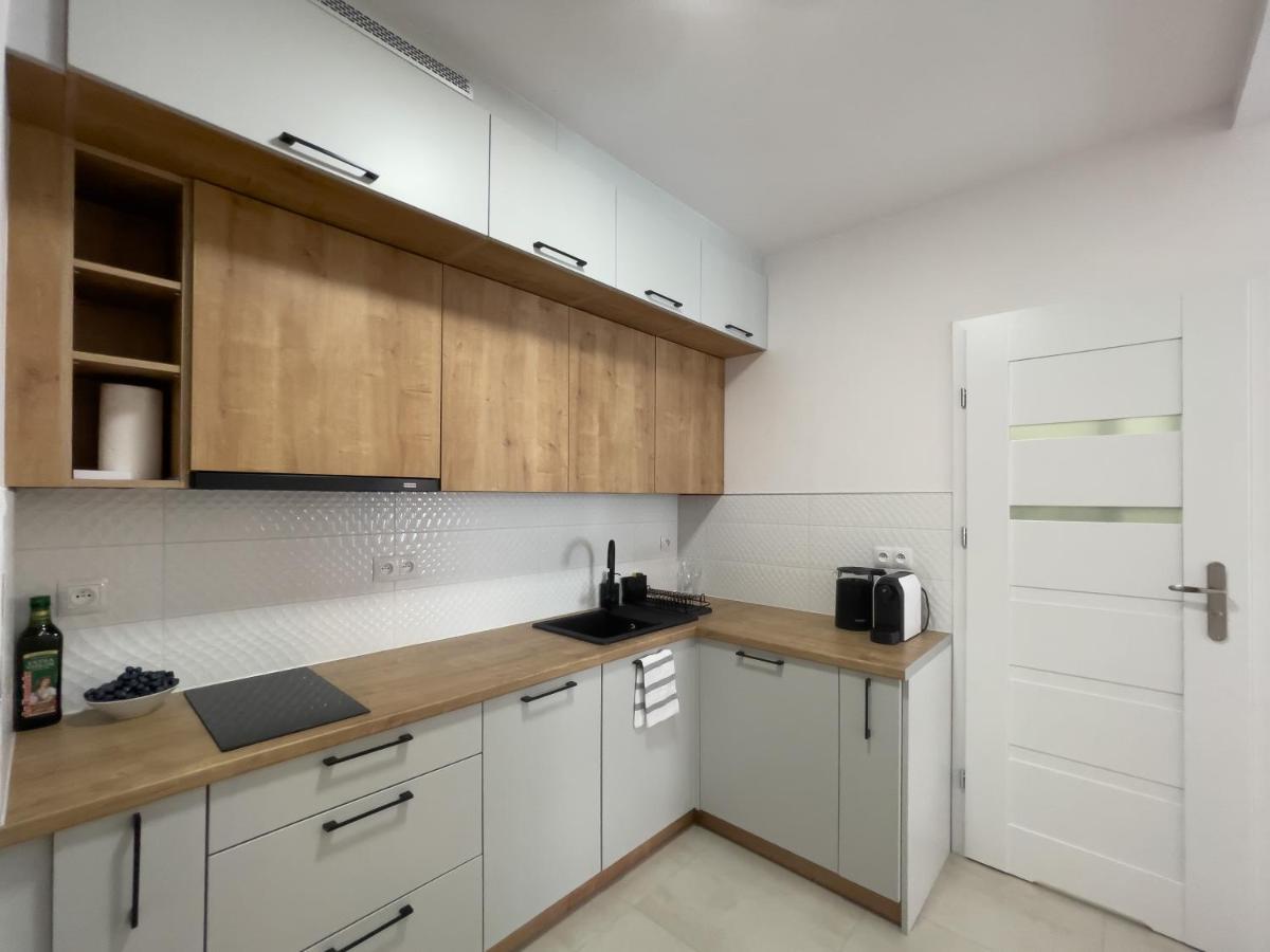 Urban Apartments Premium, Opolska 10 No 77B, Free Garage, Self Check-In Katowice Bagian luar foto